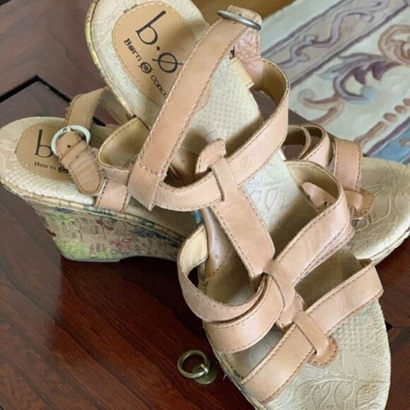 Born BOC BEIGE LEATHER SANDALS SIZE US 9 - Picture 8 of 16